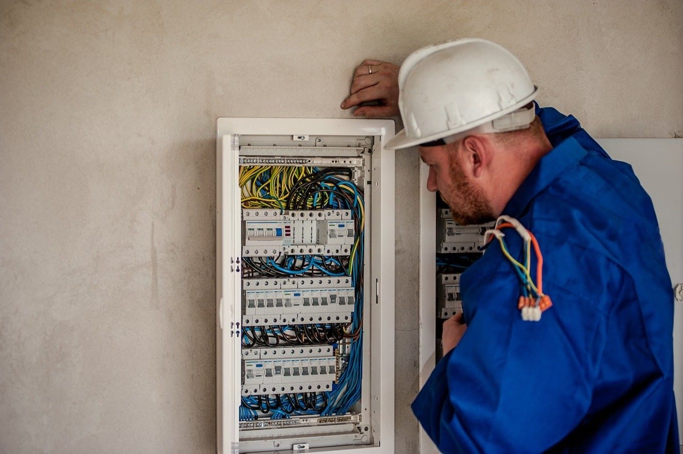 découvrez des astuces pratiques et sécurisées pour rétablir une panne électrique rapidement chez vous. suivez nos conseils étape par étape pour résoudre les coupures de courant.