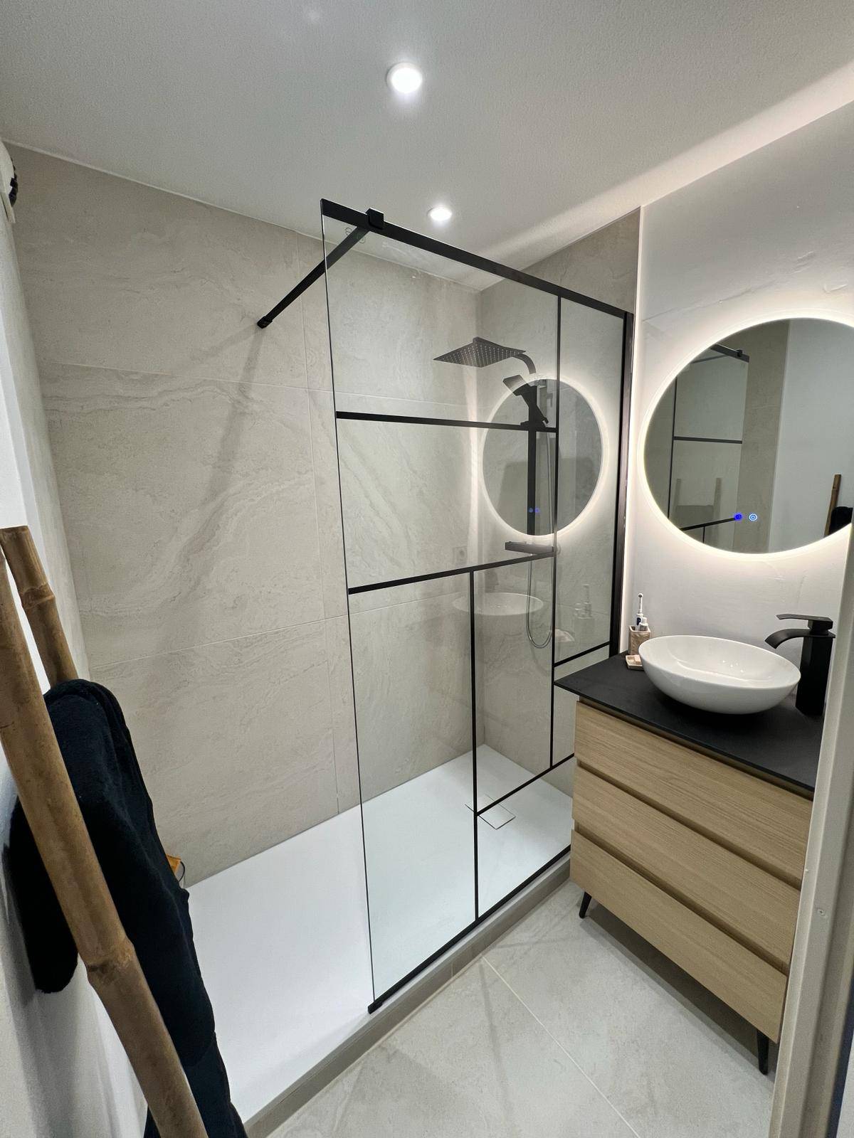 découvrez nos conseils et solutions pour choisir la meilleure rénovation de salle de bain à montrouge. idées, tendances et professionnels pour transformer votre espace selon vos envies !