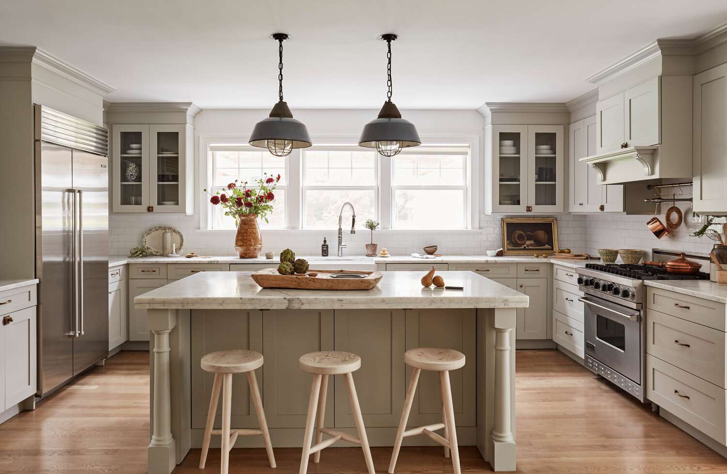découvrez comment transformer votre espace de cuisine, du style rustique authentique au design contemporain élégant. inspirez-vous de nos idées et conseils pour créer une cuisine unique et chaleureuse adaptée à vos envies.