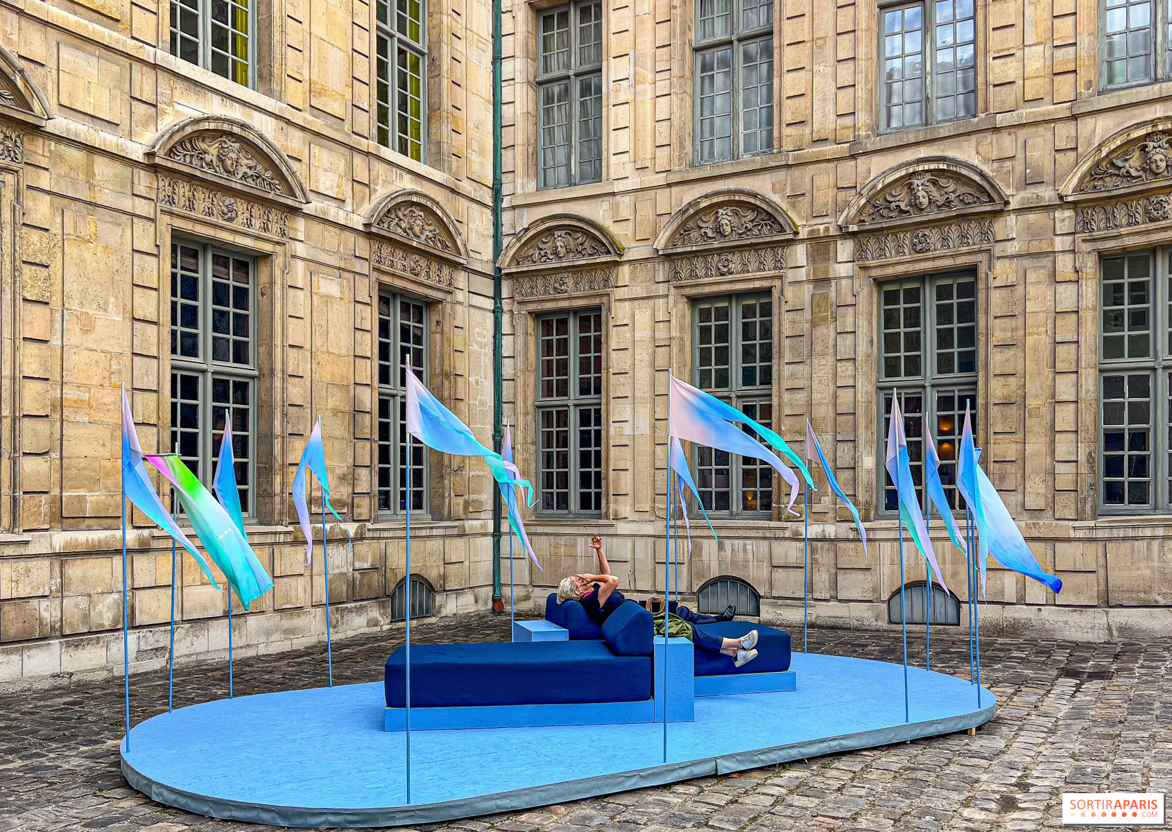 découvrez les dernières tendances déco à paris en 2025 : idées inspirantes, nouveautés design, événements et adresses incontournables pour donner du style à votre intérieur.