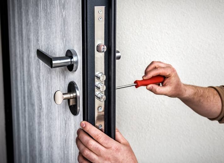 service de dépannage serrurerie rapide à bagneux, disponible 24h/24 pour toutes vos urgences : ouverture de porte, changement de serrure et sécurisation.