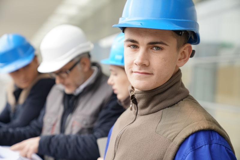 découvrez notre formation bâtiment : développez vos compétences en construction, rénovation et gestion de chantier. idéale pour débutants ou professionnels souhaitant se perfectionner dans le secteur du bâtiment.
