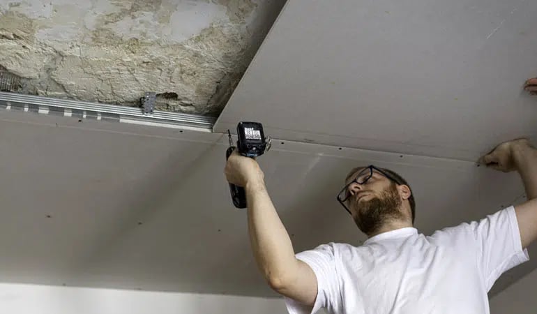découvrez les prix des plaques de plâtre en 2025 : comparatif, conseils et estimation des coûts pour vos travaux de construction ou de rénovation.