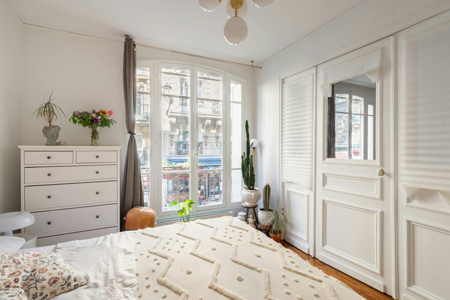 confiez votre projet de rénovation dans le 3ème arrondissement de paris à des experts. transformez votre appartement ou local professionnel avec des prestations de qualité, adaptées à vos besoins et à votre budget.
