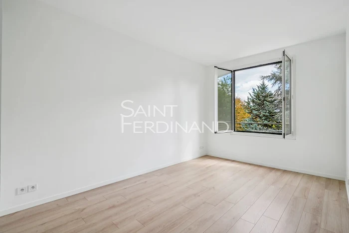 confiez la rénovation de votre appartement à neuilly à des experts. travaux sur mesure, modernisation, optimisation des espaces : obtenez un intérieur élégant et fonctionnel adapté à vos besoins.