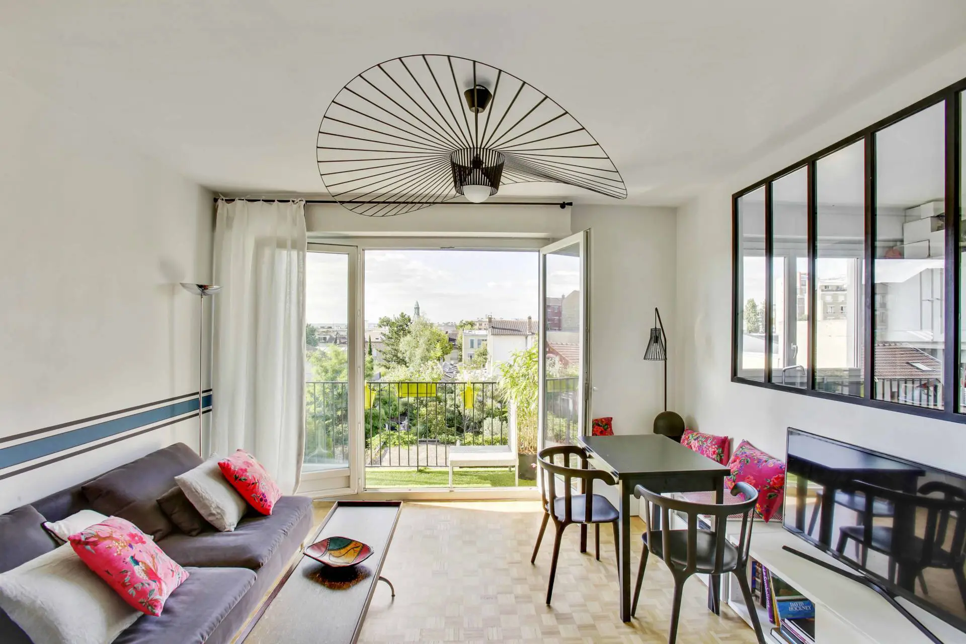 confiez votre projet de rénovation à bois-colombes à des experts. découvrez nos solutions sur mesure pour rénover votre maison ou appartement avec qualité et professionnalisme.