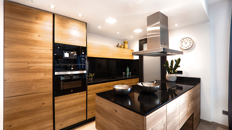 vous cherchez à rénover votre cuisine à paris 75020 ? profitez de notre expertise en rénovation de cuisines modernes et sur mesure. devis gratuit et accompagnement personnalisé.