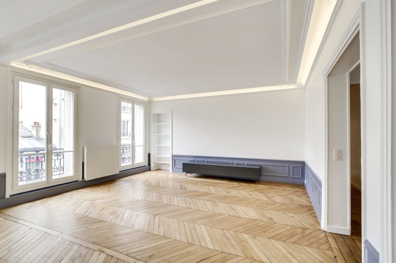 confiez votre projet de rénovation intérieure à paris en 2025 à des experts qualifiés. transformez votre espace avec des solutions sur-mesure et des matériaux de qualité pour un intérieur moderne et élégant.
