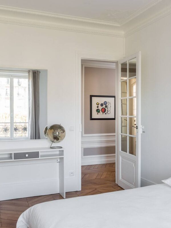 confiez la rénovation intérieure de votre appartement ou maison à paris 75007 à des experts. travaux sur mesure, conseils personnalisés et finitions haut de gamme pour sublimer votre intérieur.