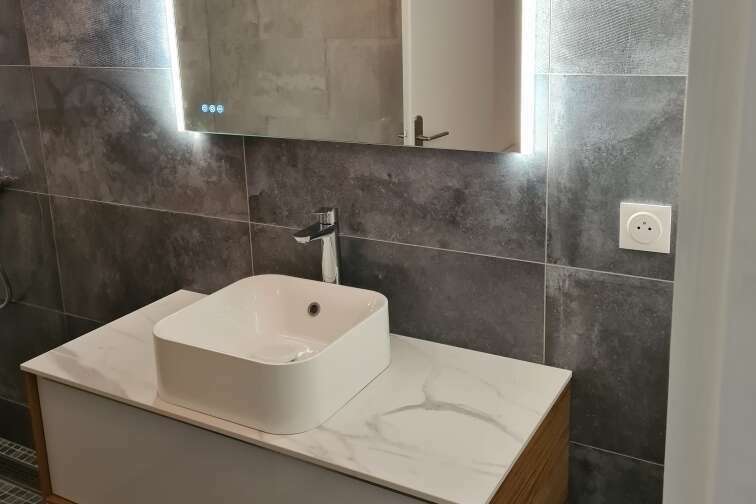 découvrez nos services de rénovation à paris 75005 : appartements, maisons, bureaux. travaux de qualité, devis gratuit, équipes professionnelles pour sublimer votre bien immobilier au cœur du 5e arrondissement.