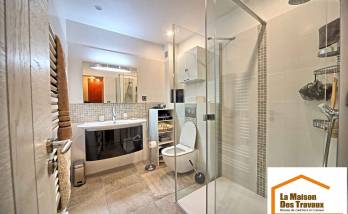 confiez la rénovation de votre salle de bain à montgeroult à des experts pour un résultat moderne, fonctionnel et sur mesure. devis gratuit et conseils personnalisés.