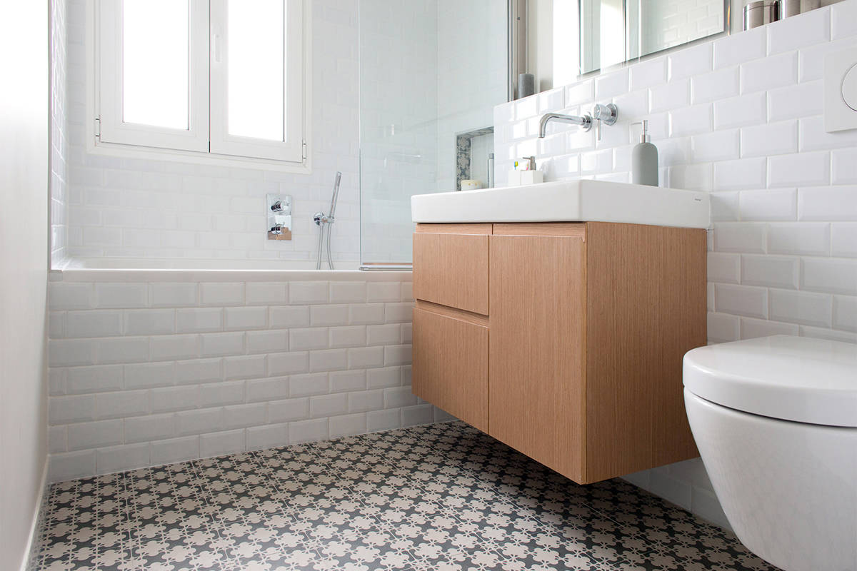 découvrez des solutions de salles de bain accessibles à neuilly : aménagements sur-mesure, équipements adaptés et conseils pour rendre votre espace de bain pratique et sécurisé pour tous.