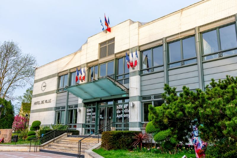 besoin d'un serrurier en urgence à antony ? intervention rapide 24h/24 et 7j/7 pour ouverture de porte, changement de serrure et dépannage express. devis gratuit, professionnel de confiance.