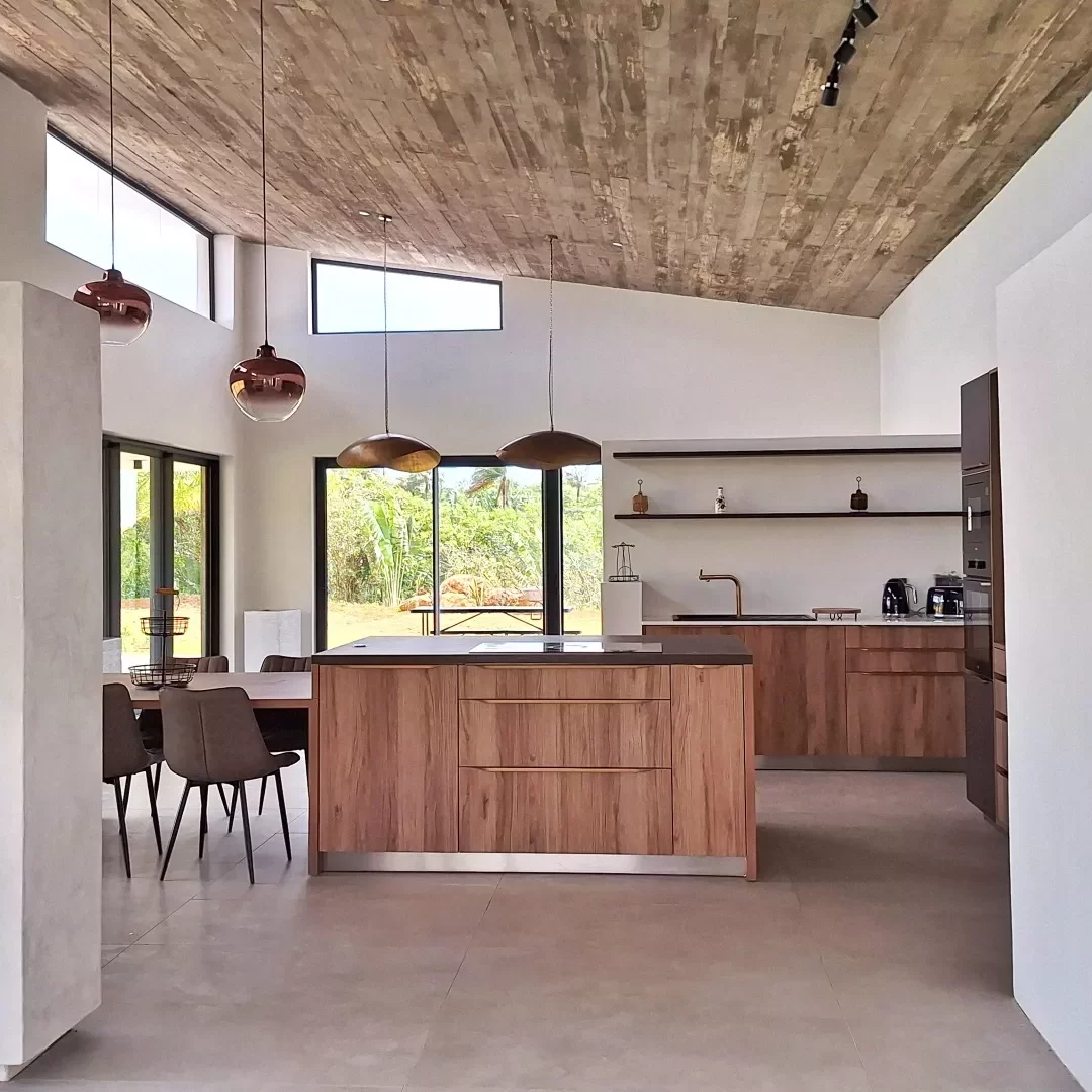 découvrez les tendances murs cuisine 2025 : styles, couleurs et matériaux innovants pour moderniser votre espace culinaire avec élégance.