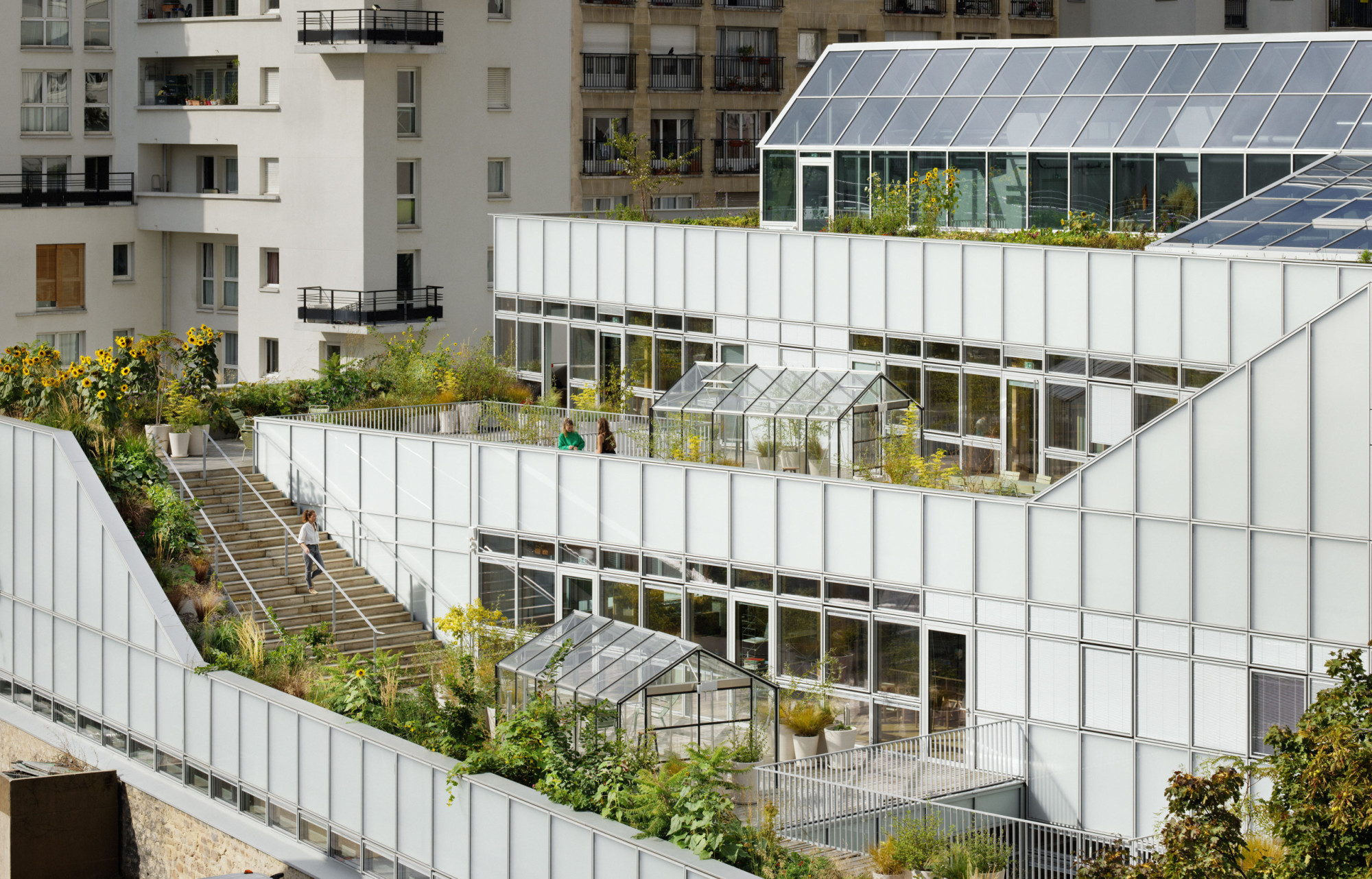 découvrez comment transformer votre habitat à paris grâce à des conseils d’experts en rénovation, aménagement et décoration. améliorez votre confort et valorisez votre bien immobilier dès aujourd’hui !