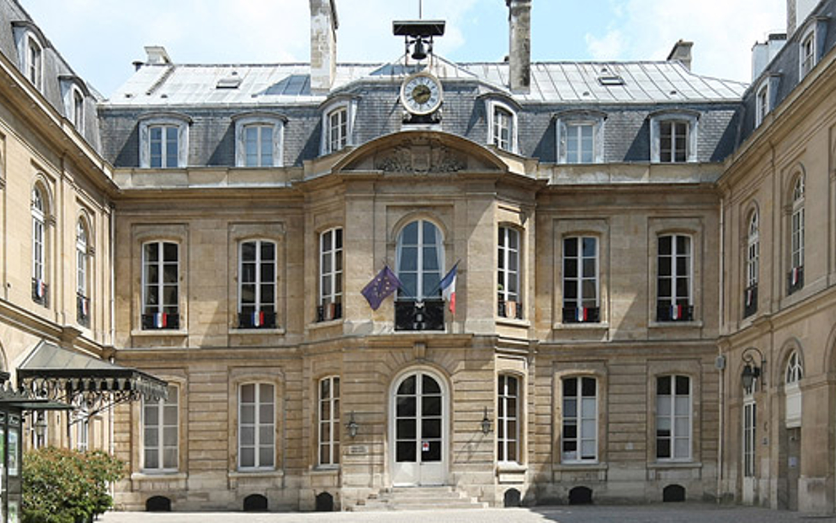besoin d'une intervention en urgence électrique à paris 75009 ? électricien disponible 24h/24 pour dépanner rapidement tout problème électrique dans le 9e arrondissement. devis gratuit et intervention rapide.