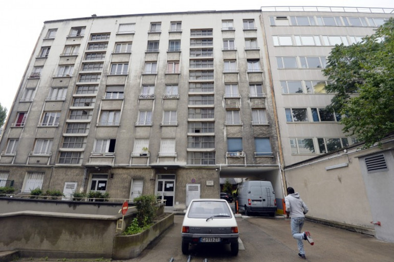 découvrez pourquoi il est difficile de trouver un logement dans certaines villes et les défis auxquels sont confrontés les locataires en quête d’un toit. conseils, analyses et solutions pour mieux comprendre la crise du logement urbain.